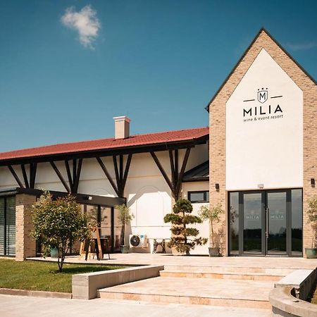 Milia Wine & Event Resort Dunajský Klátov Eksteriør bilde