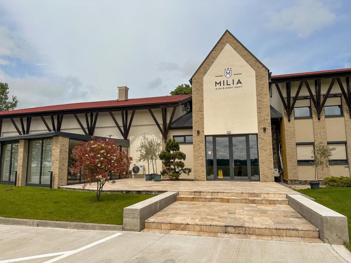Milia Wine & Event Resort Dunajský Klátov Eksteriør bilde